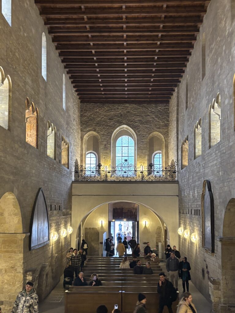 Intérieur de la basilique Saint-Georges