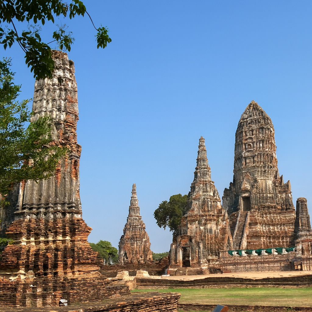Wat Chaiwatthanaram – Le joyau au coucher du soleil Wat Chaiwatthanaram – Le joyau au coucher du soleil